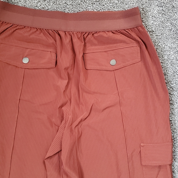 Athleta Vienna Cargo Pant Travel Pant NWT - Picture 11 of 14